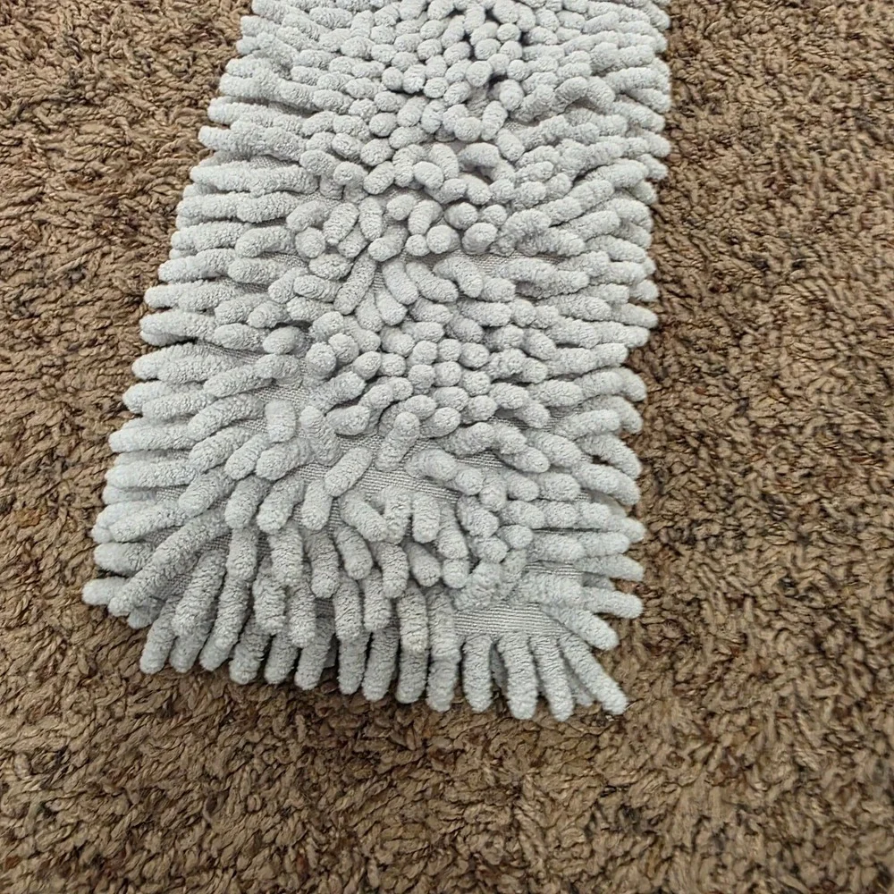 Norwex Snowflake Chenille Hand Towel Hanging Holiday Gray Silver Gold BacLock